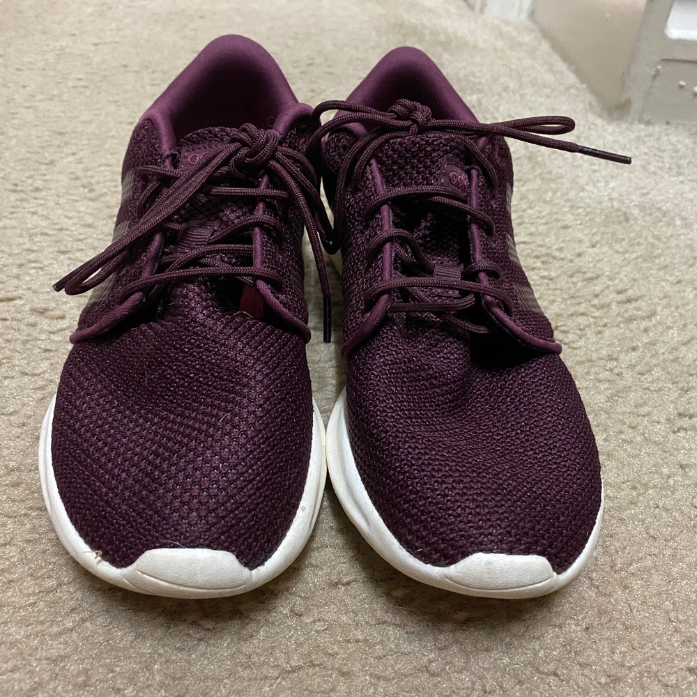 Adidas tennis shoes